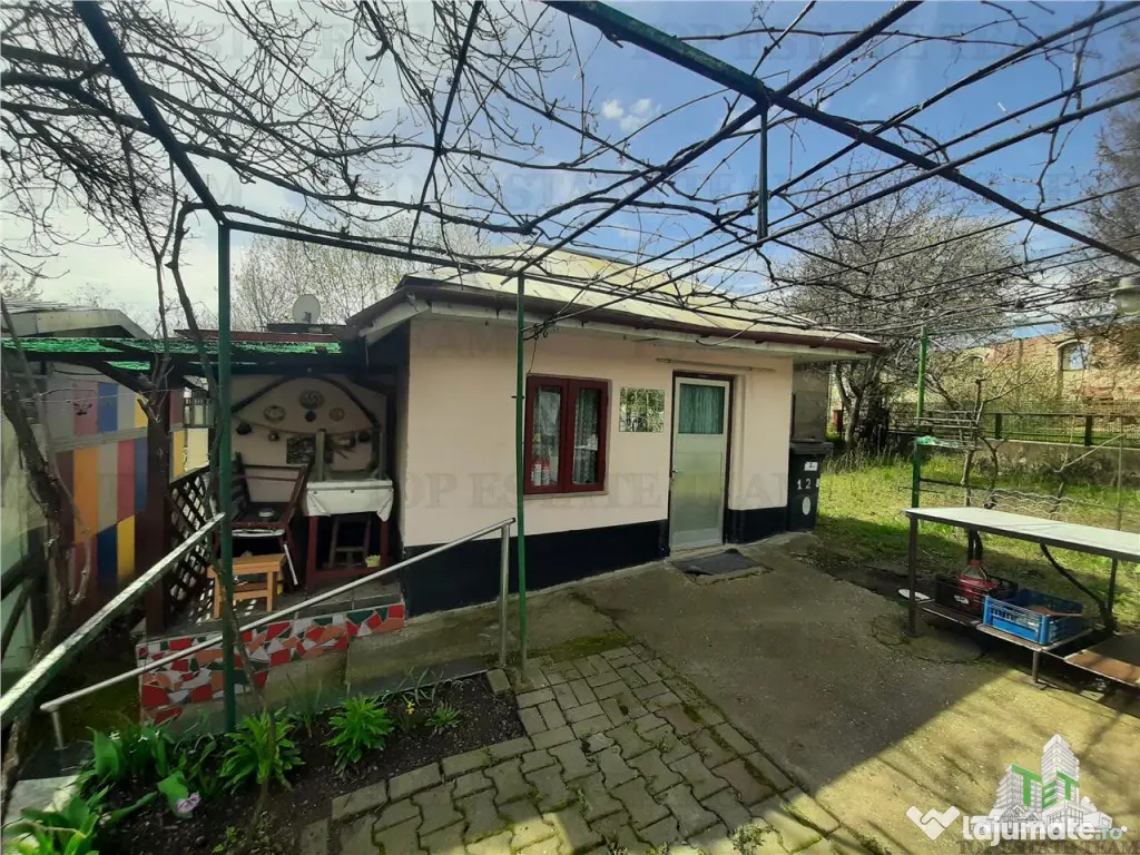 Teren 1274 mp cu livada si casa veche Primarie Bragadiru