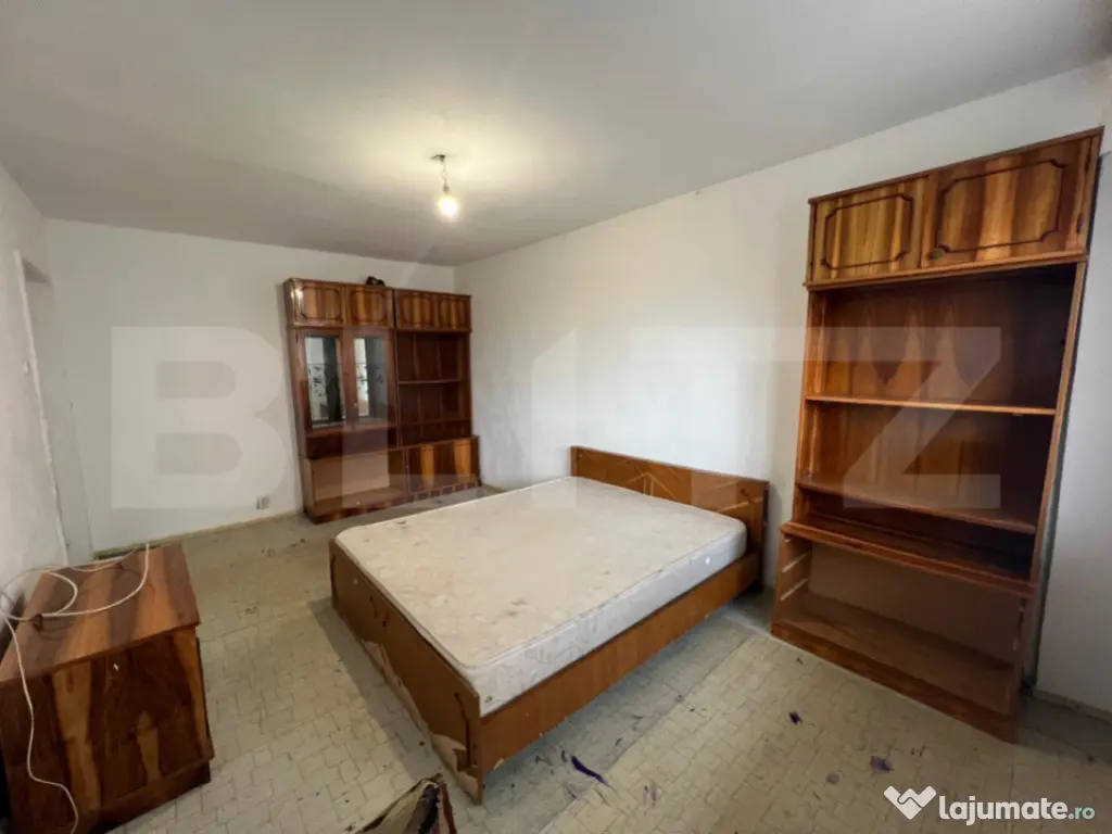 Apartament decomandat, 50 mp, zona Lapus
