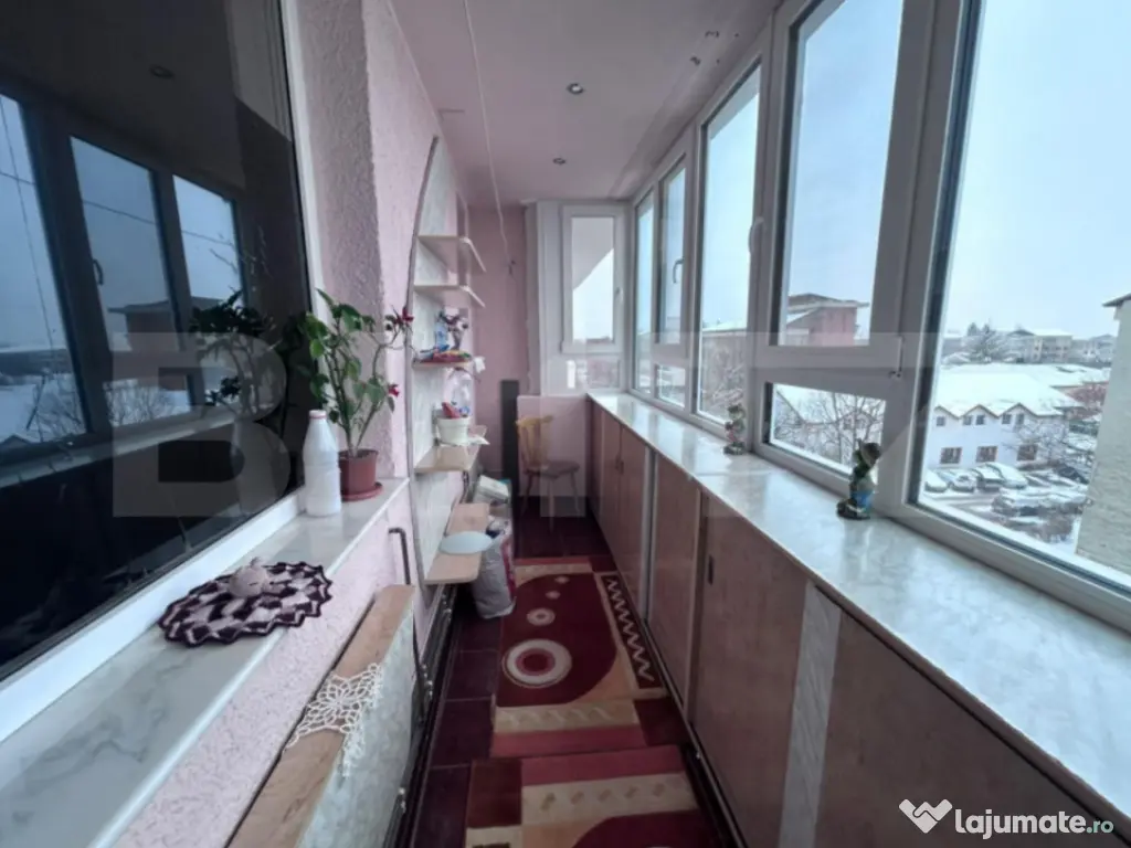 Apartament 3 camere, semidecomandat, Aleea Garofiței 