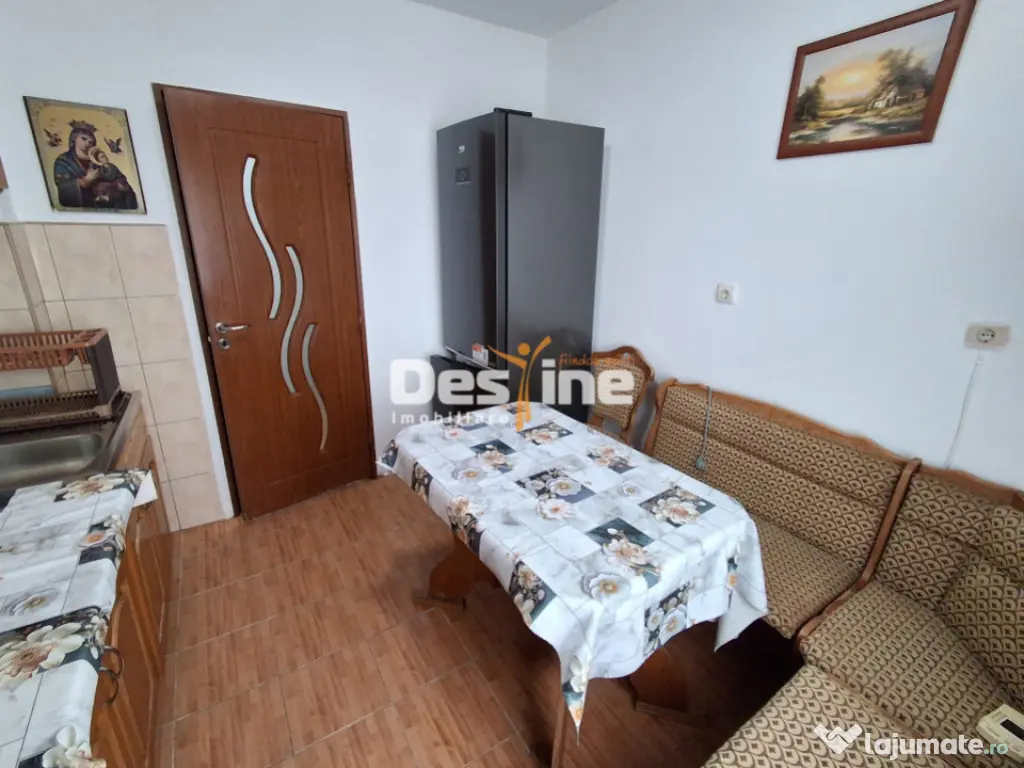 Apartament 3 Camere Decomandat - Mircea cel Batran 