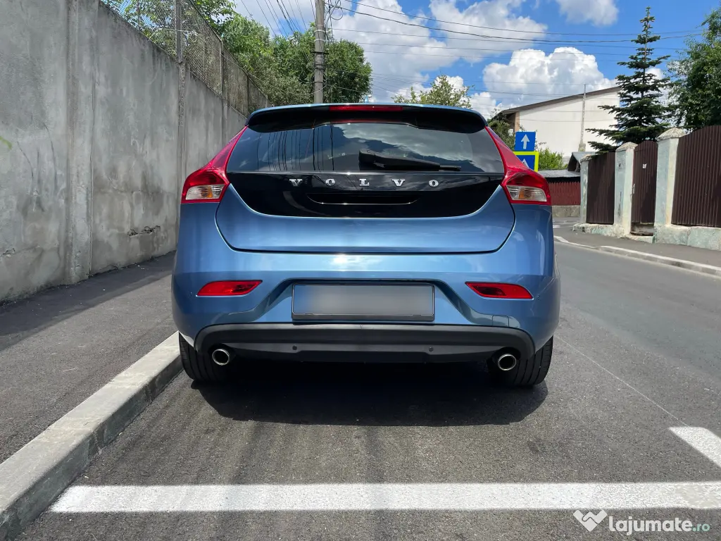 Volvo V40 D4 Momentum 