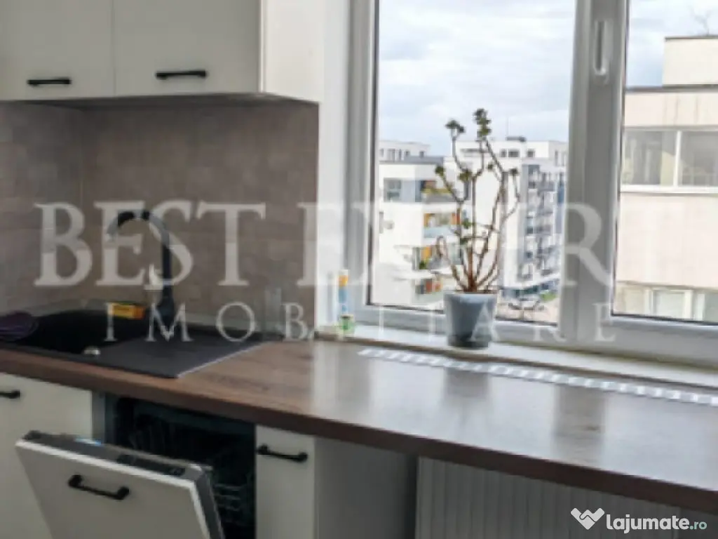 3 Camere de inchiriat complet mobilat si utilat cu Parcare d 