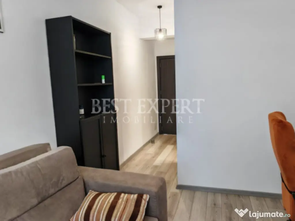 3 Camere de inchiriat complet mobilat si utilat cu Parcare d 