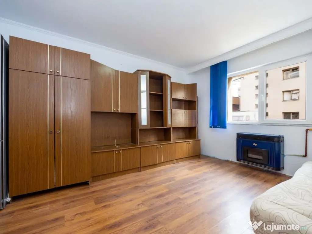 Garsonieră tip cămin–21 mp, baie proprie, Tractorul, ... 