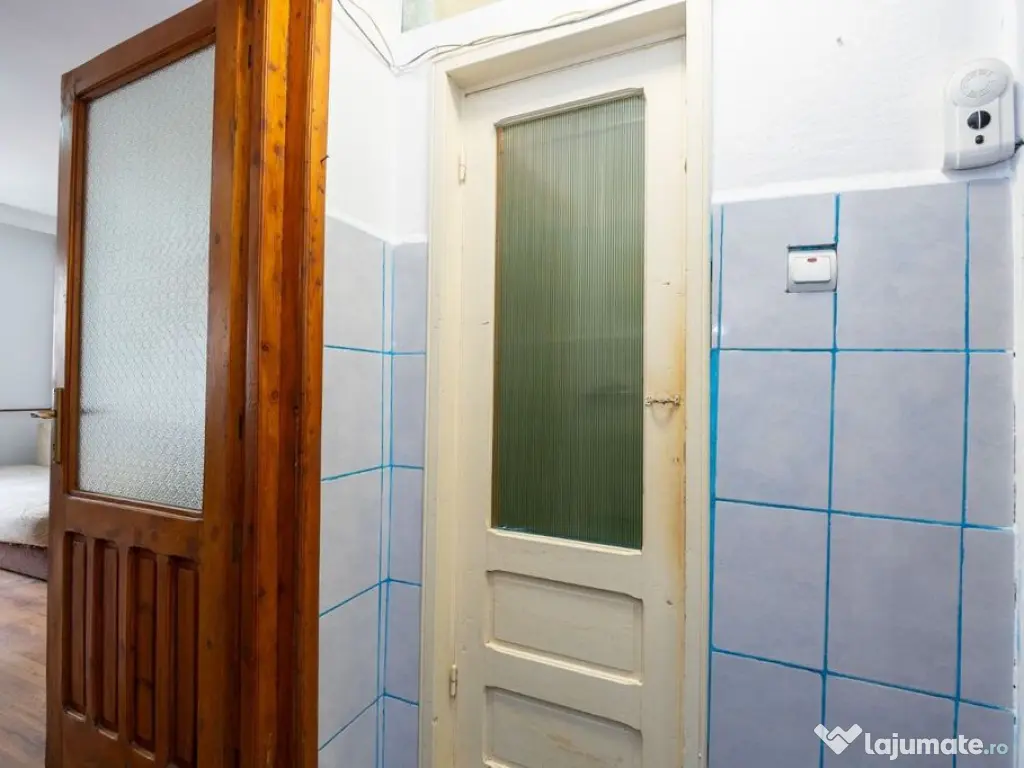 Garsonieră tip cămin–21 mp, baie proprie, Tractorul, ... 