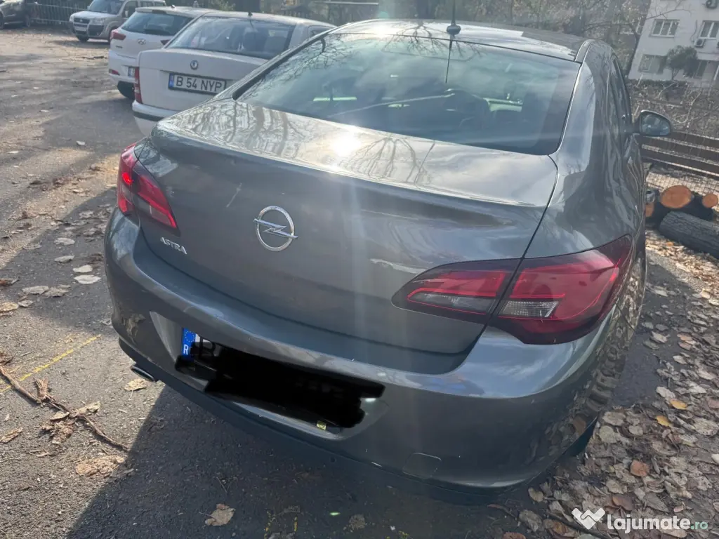 Opel Astra J benzina 