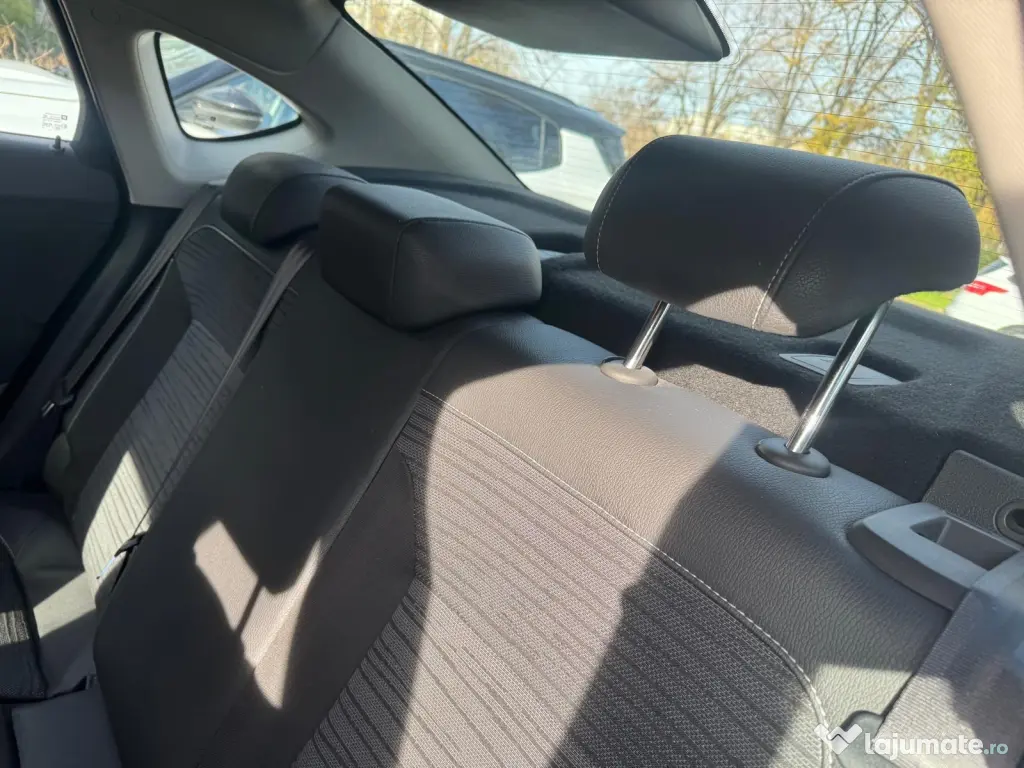 Opel Astra J benzina 