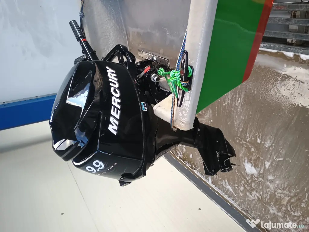 Motor Barca Mercury 9,9 cp 4 timpi an 2013 