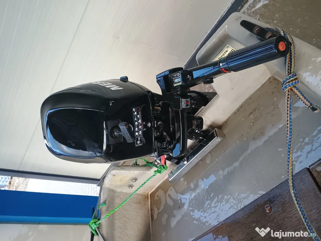 Motor Barca Mercury 9,9 cp 4 timpi an 2013 