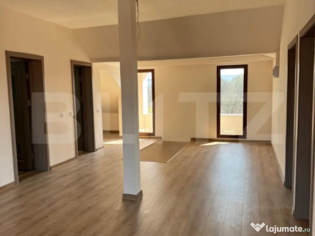 Casă premium P+M, 300 mp utili, teren 3200 mp, complet reno