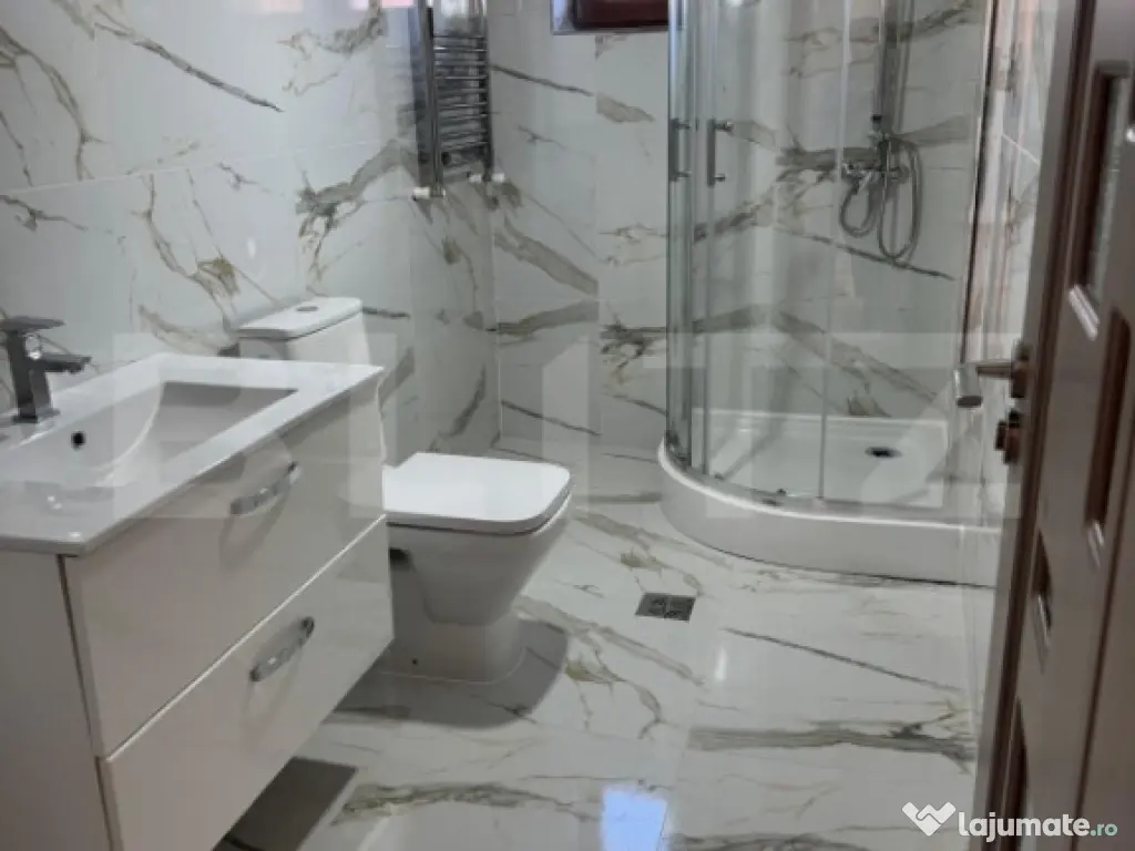 Casă premium P+M, 300 mp utili, teren 3200 mp, complet reno