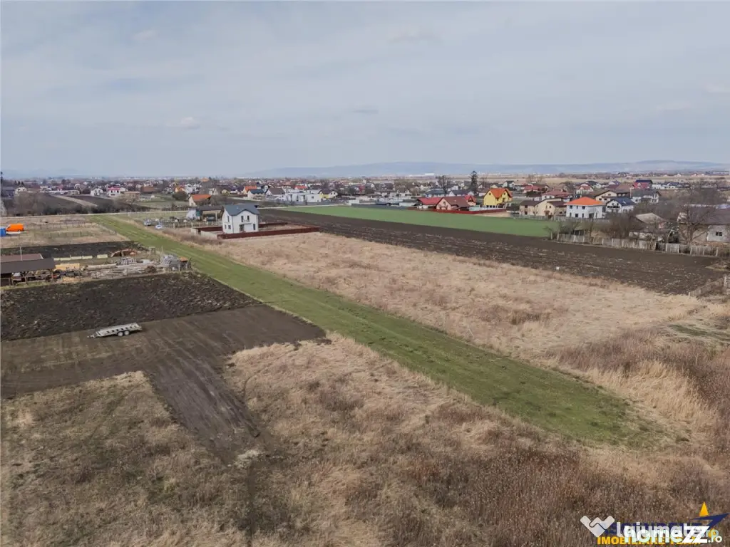 Teren intravilan Stupini, zona de case, utilitati in apropie 