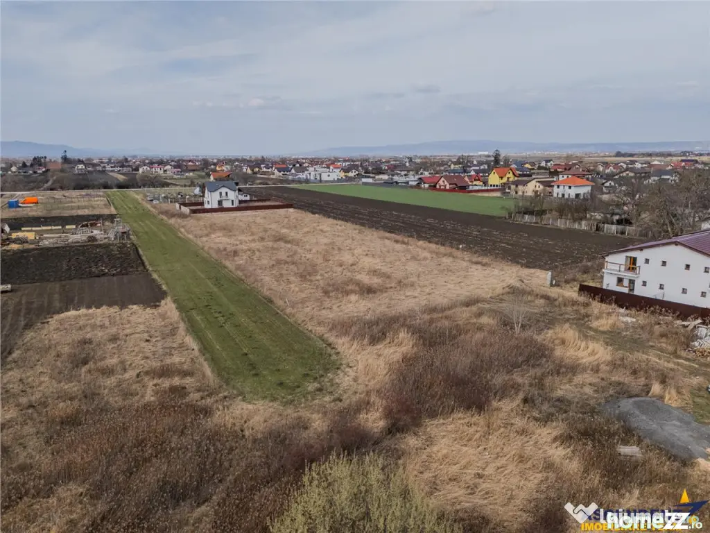 Teren intravilan Stupini, zona de case, utilitati in apropie 