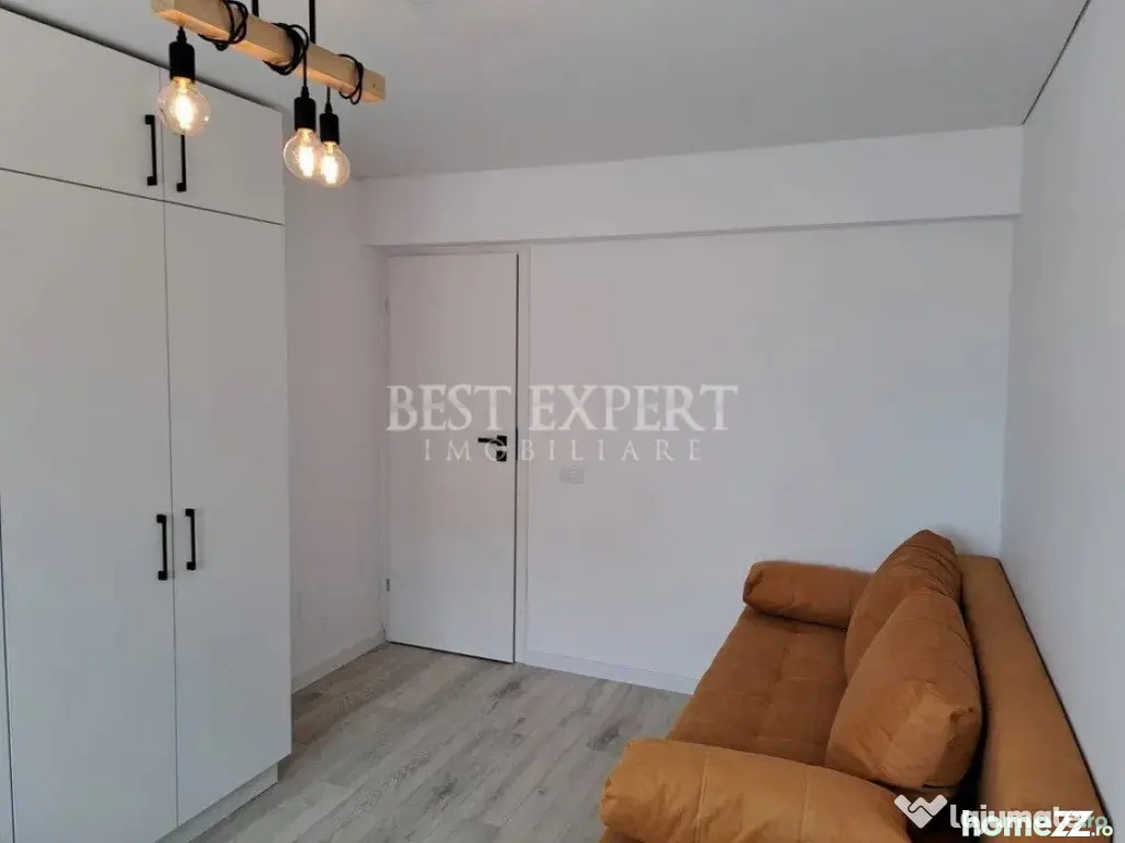 3 Camere 2 Parcari subterane