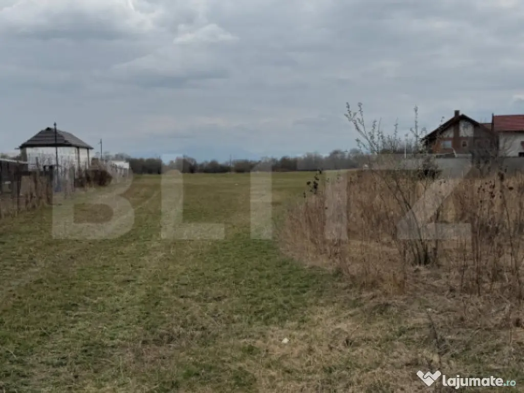 Teren de vânzare 2000 mp – Sânpetru, la 10 minute de Cor 