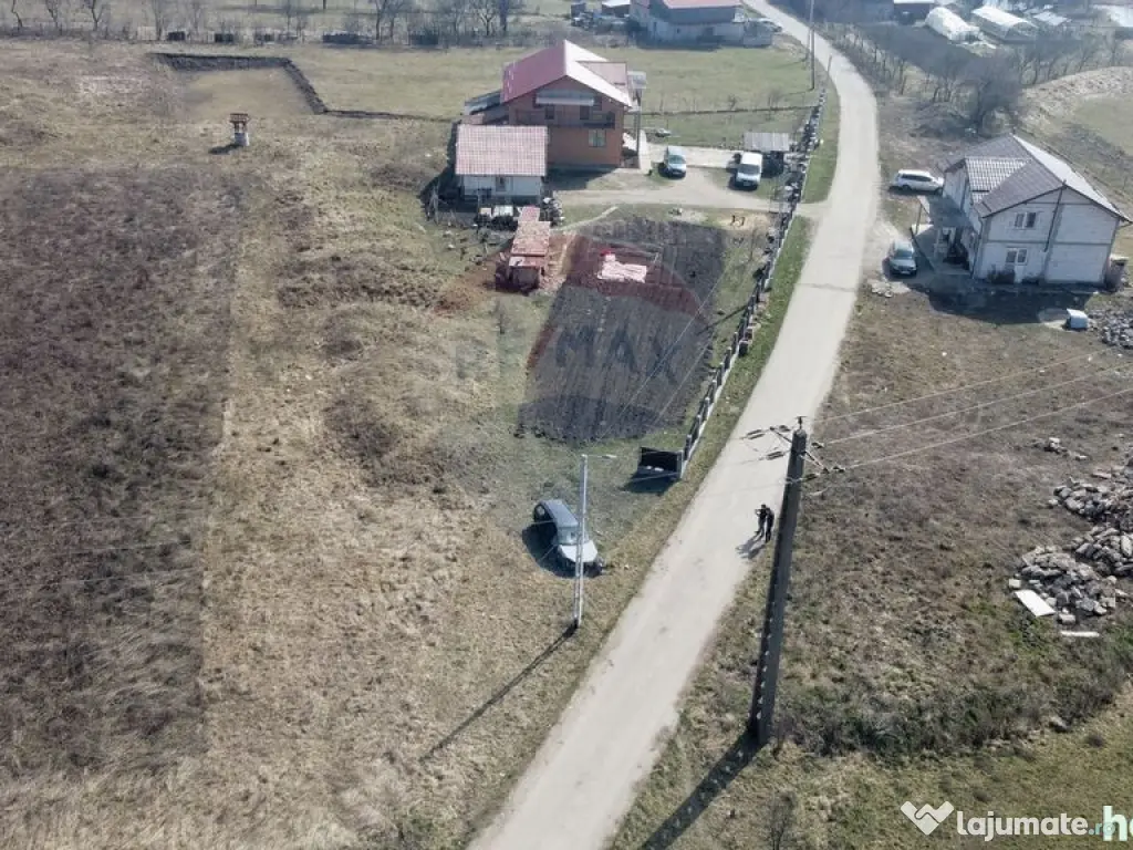 Teren intravilan Aghiresu-Fabrici comuna Aghiresu toate u... 