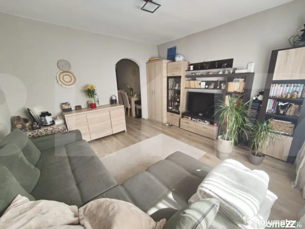 Oportunitate! Casă individuală renovată, curte și garaj, 