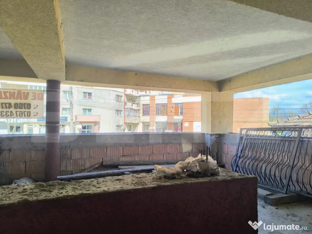 Casa spatioasa de vinzare,ideala atat pentru locuit ,inves 