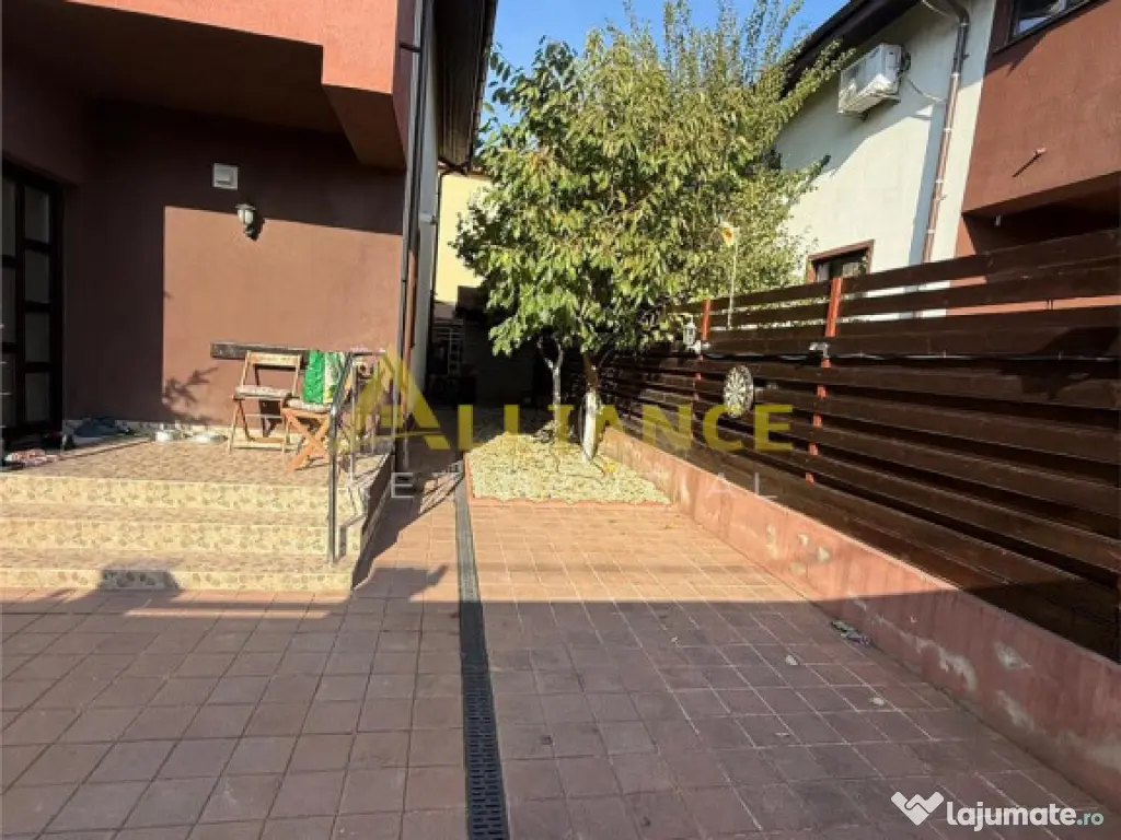 Casa tip duplex - 4 camere - 2 bai - 200mp teren 