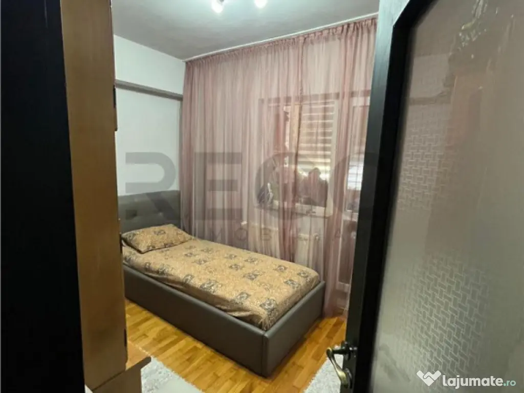 RECO Apartament 4 camere, decomandat, Bloc cu lift, Etajul 2 