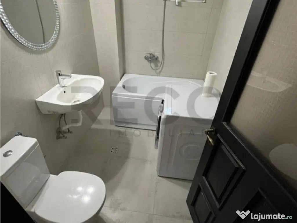 RECO Apartament 4 camere, decomandat, Bloc cu lift, Etajul 2 