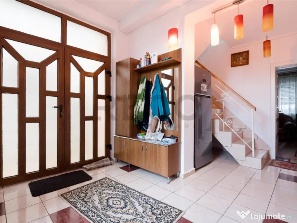 RECO Casa cu 4 camere la 5 minute de centru (Olosig) -Orade 