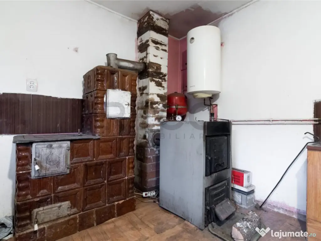 RECO Casa cu 4 camere in Burzuc 