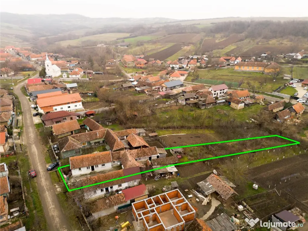 RECO Casa cu 4 camere in Burzuc 