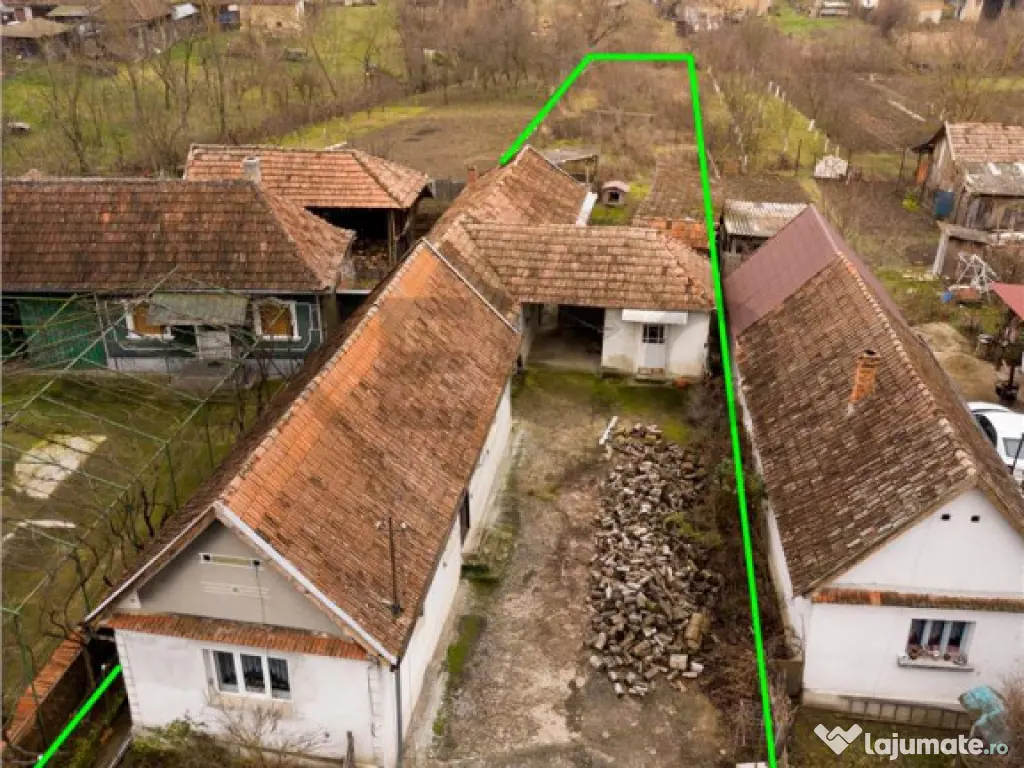 RECO Casa cu 4 camere in Burzuc 