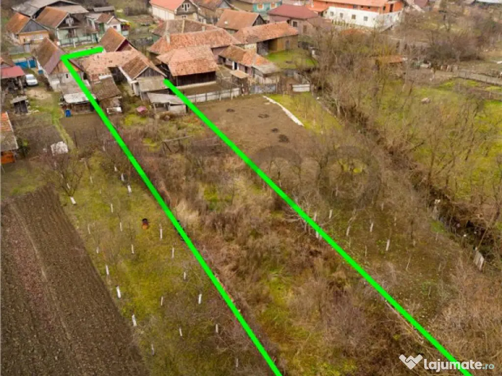 RECO Casa cu 4 camere in Burzuc 