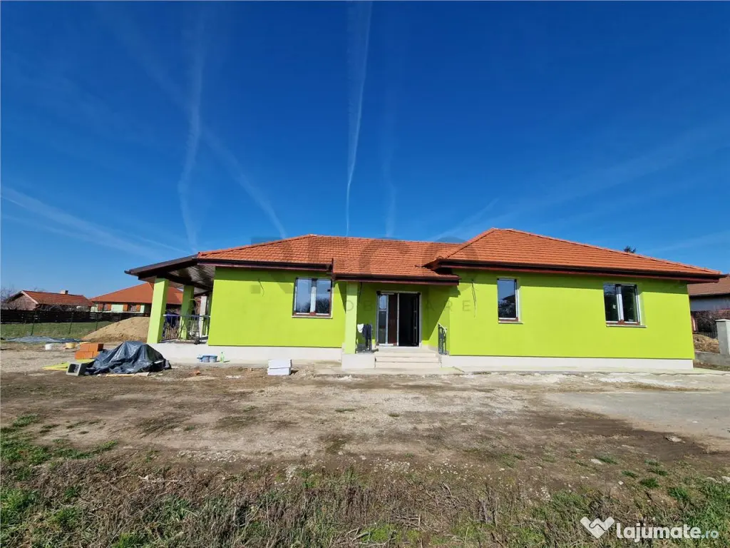 Casa noua, constructie 2025 in Bors. 