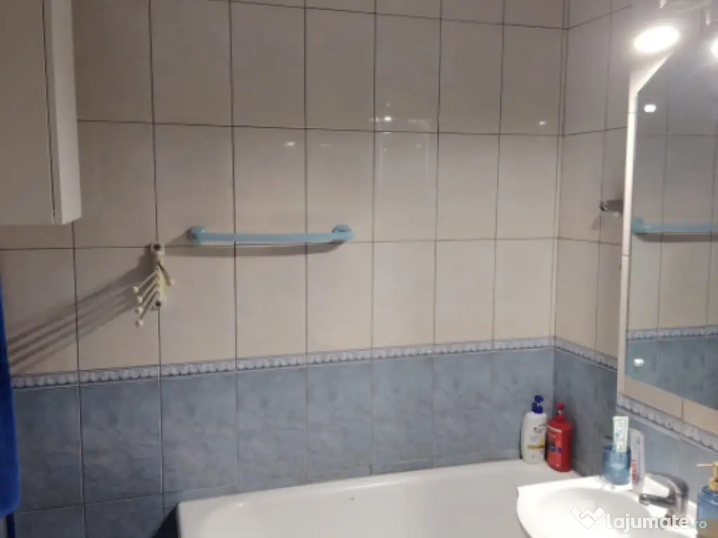 Apartament 2 camere, situat in zona Victoria - Emag 