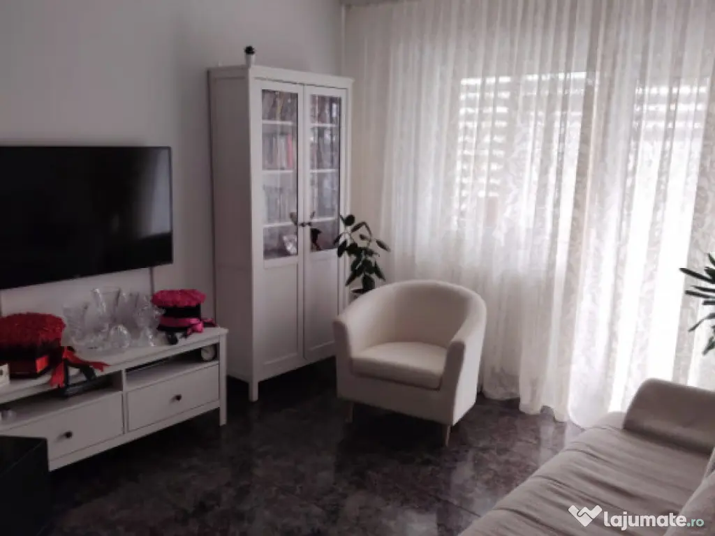 Apartament 2 camere, situat in zona Victoria - Emag 