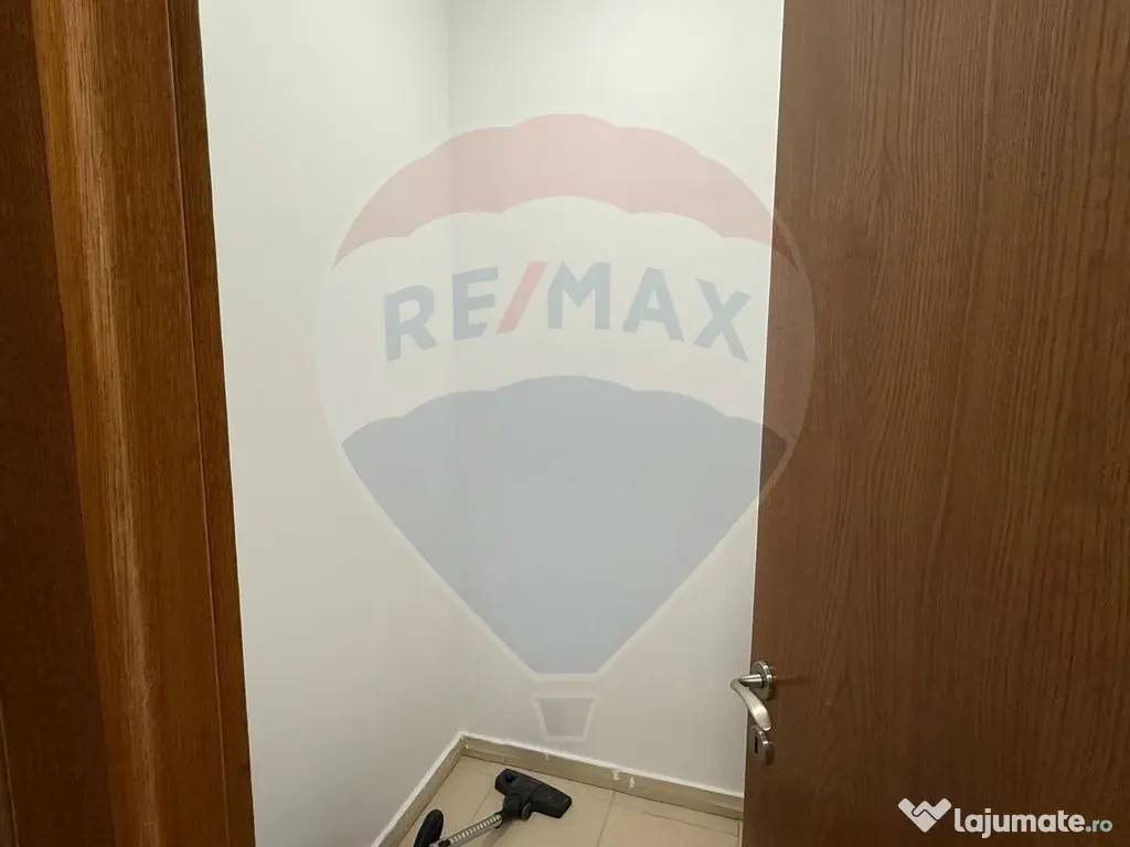 INCHIRIERE Apartament cu 3 camere in zona Baneasa 