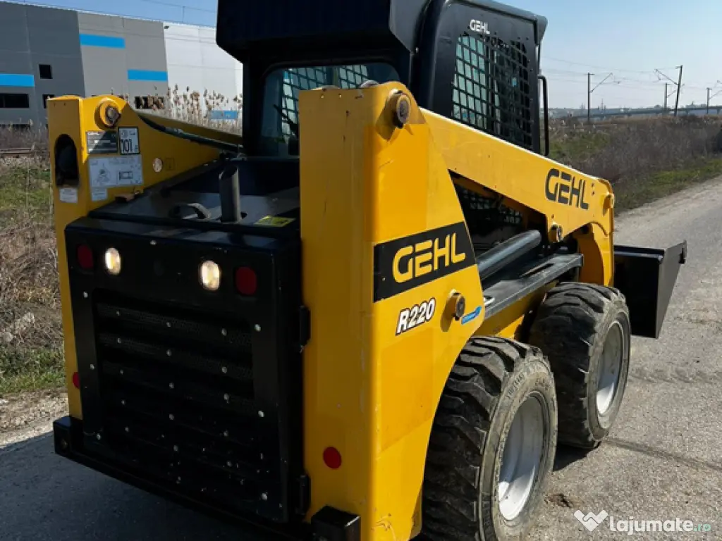 Mini incarcator GEHL R220 