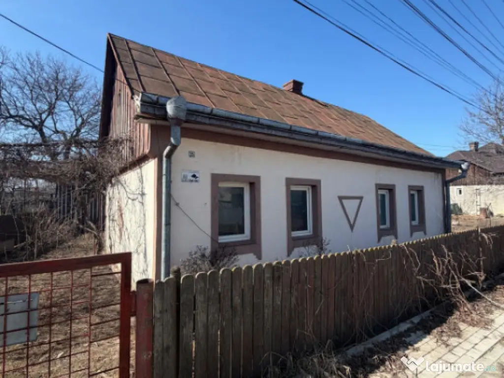 Casa batraneasca , renovabila, , teren 777mp , Radauti 