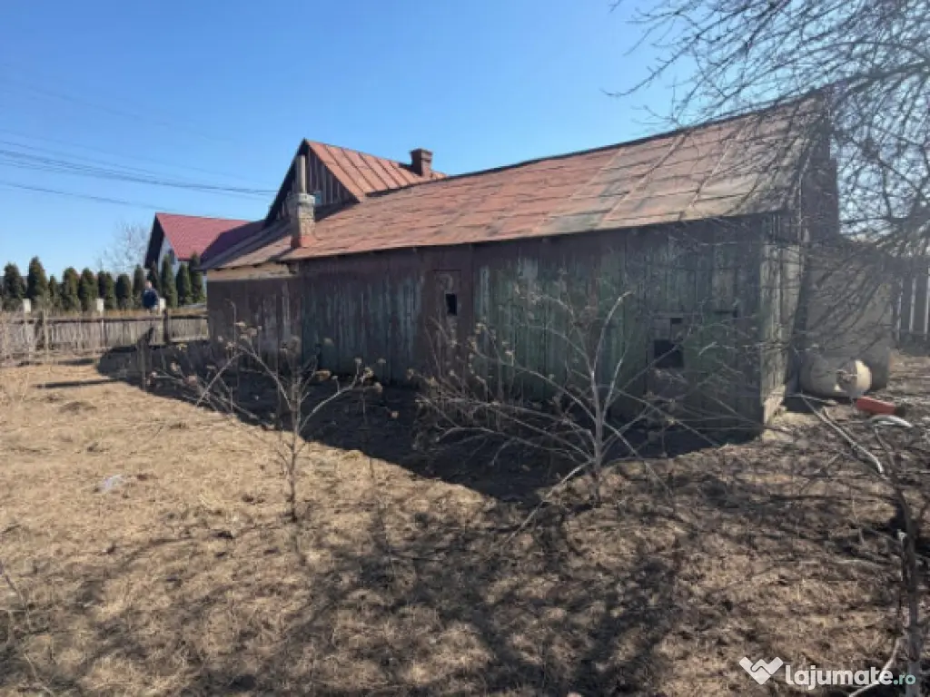 Casa batraneasca , renovabila, , teren 777mp , Radauti 