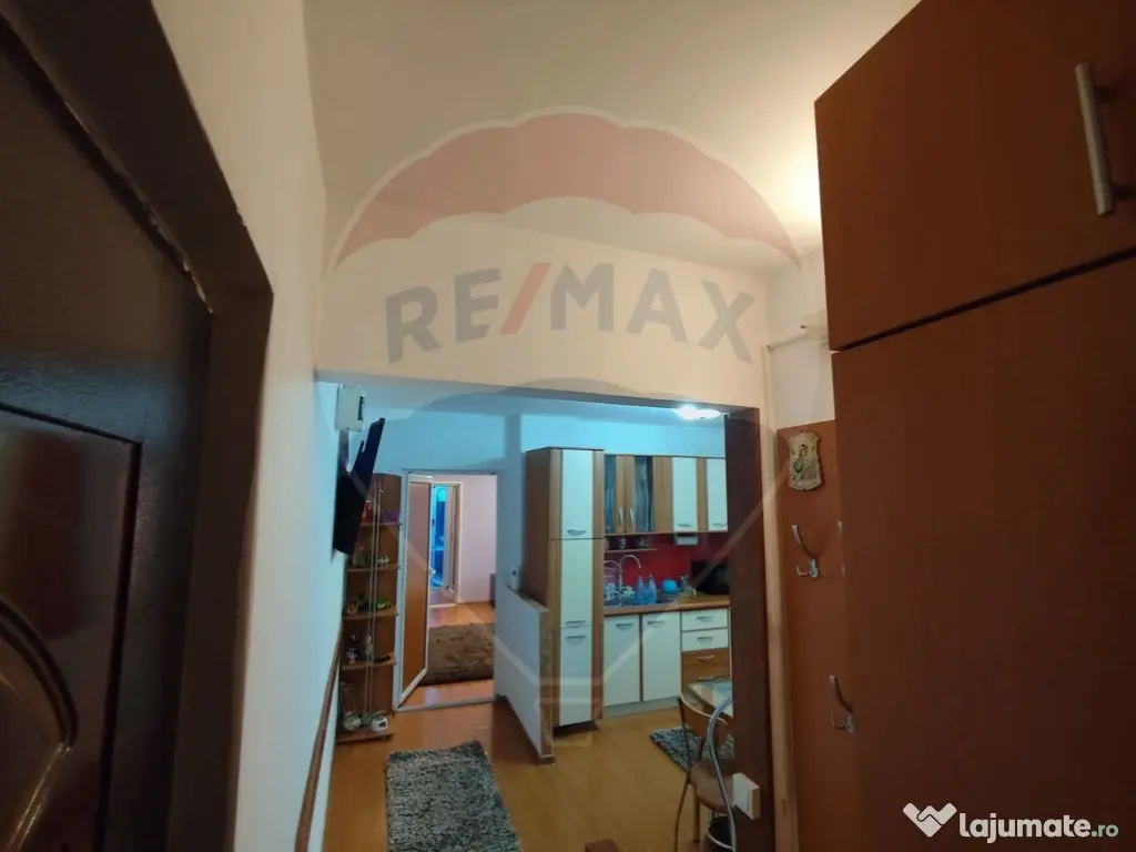 DE VANZARE Apartament cu 2 camere în zona Chihala 