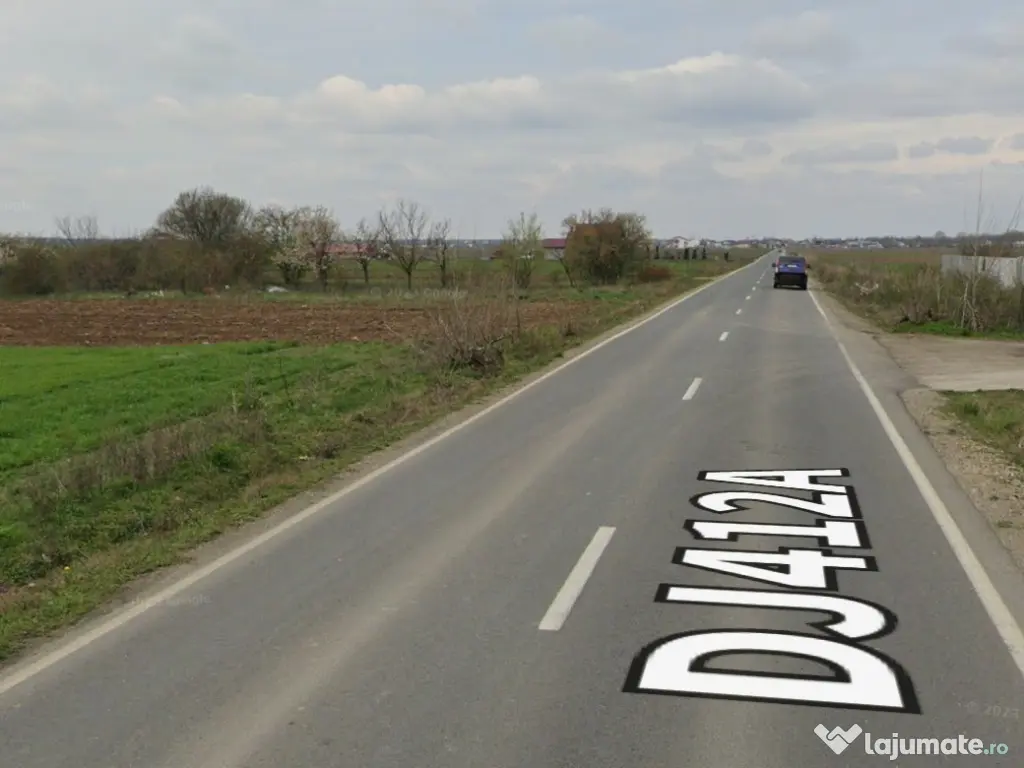 2300 mp teren intravilan - ieșire la Drum județean acte in regulă 
