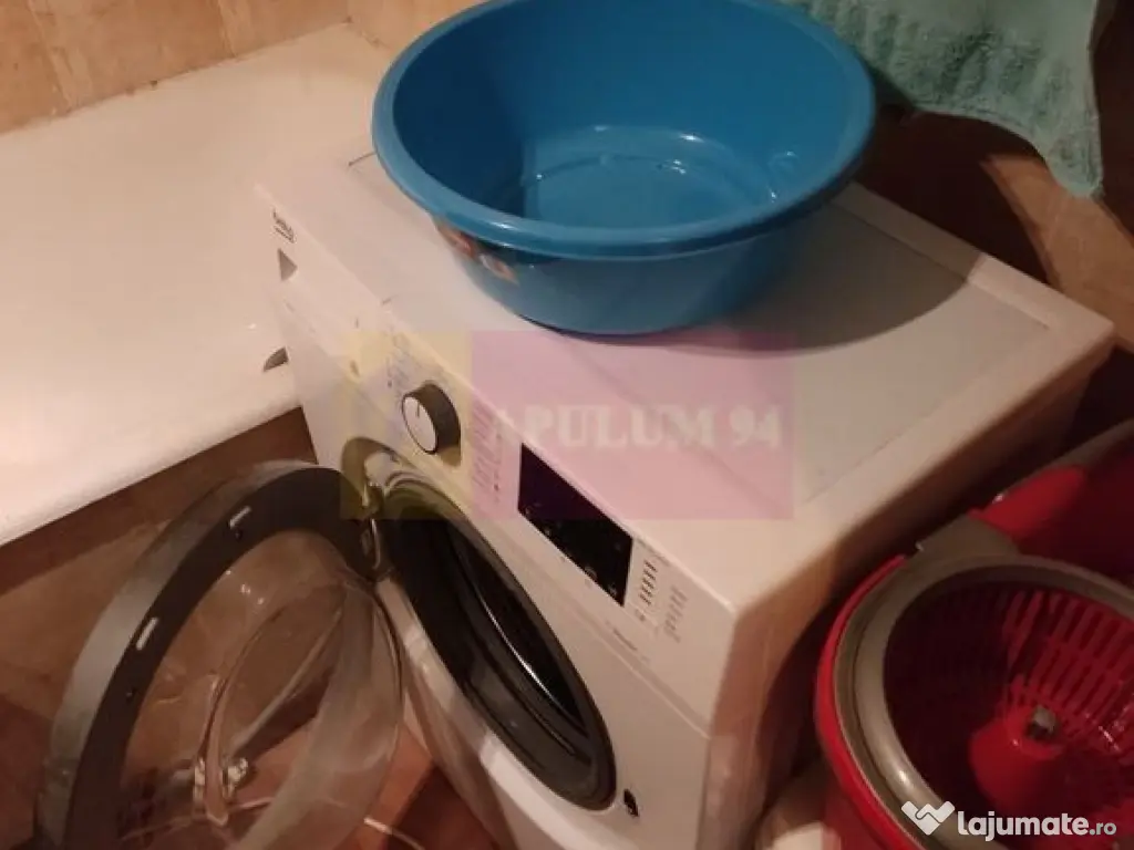 Garsoniera Vitan- zona Auchan. 