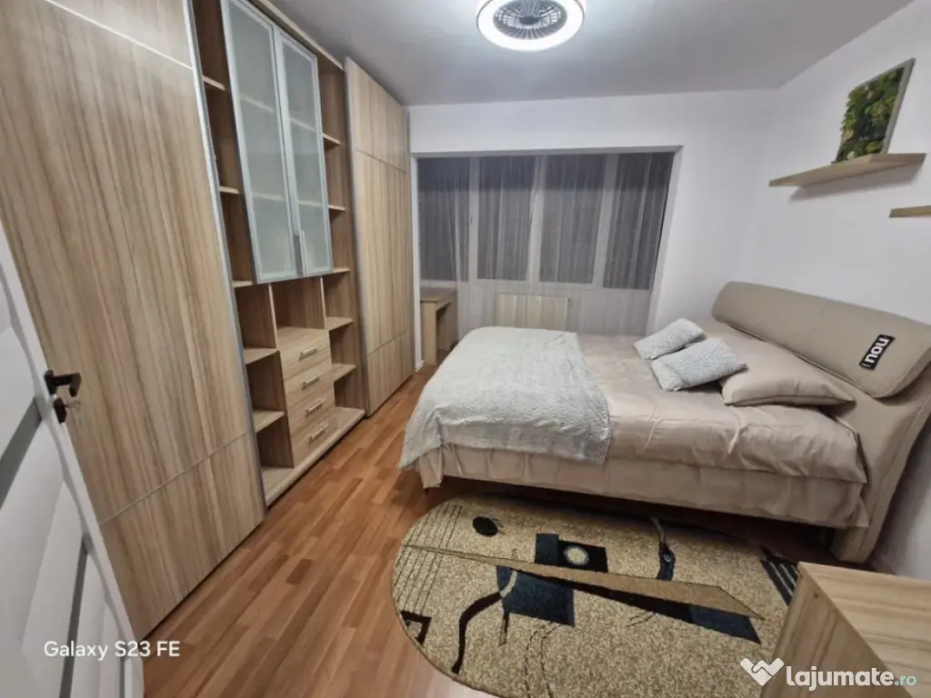 Apartament 3 camere, semidecomandat - zona Astra 