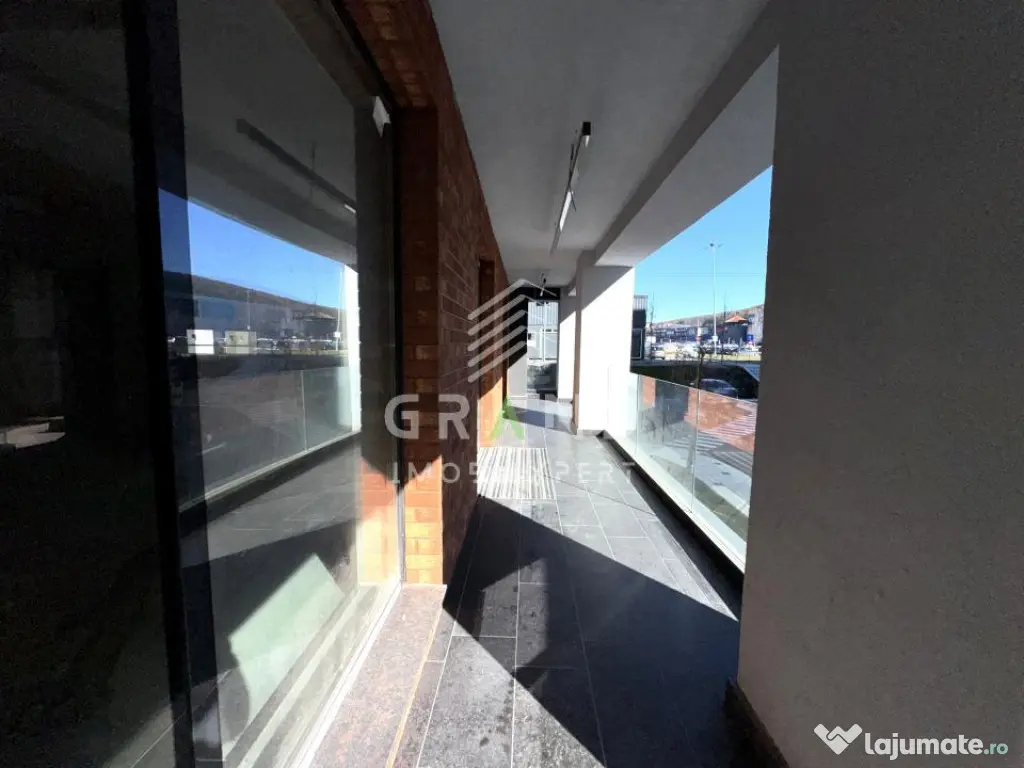 SPAȚIU COMERCIAL 120mp | 4 ÎNCĂPERI | 3 BAI | TERASĂ 20m 