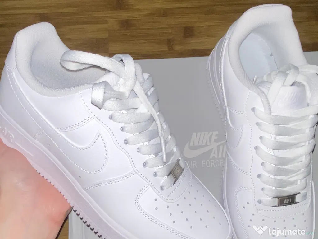 air force triple white