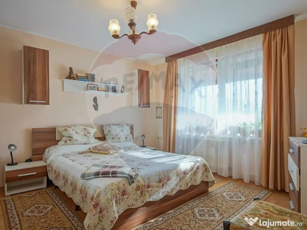 Casă spațioasă și practică, aproape natură si oraș... 