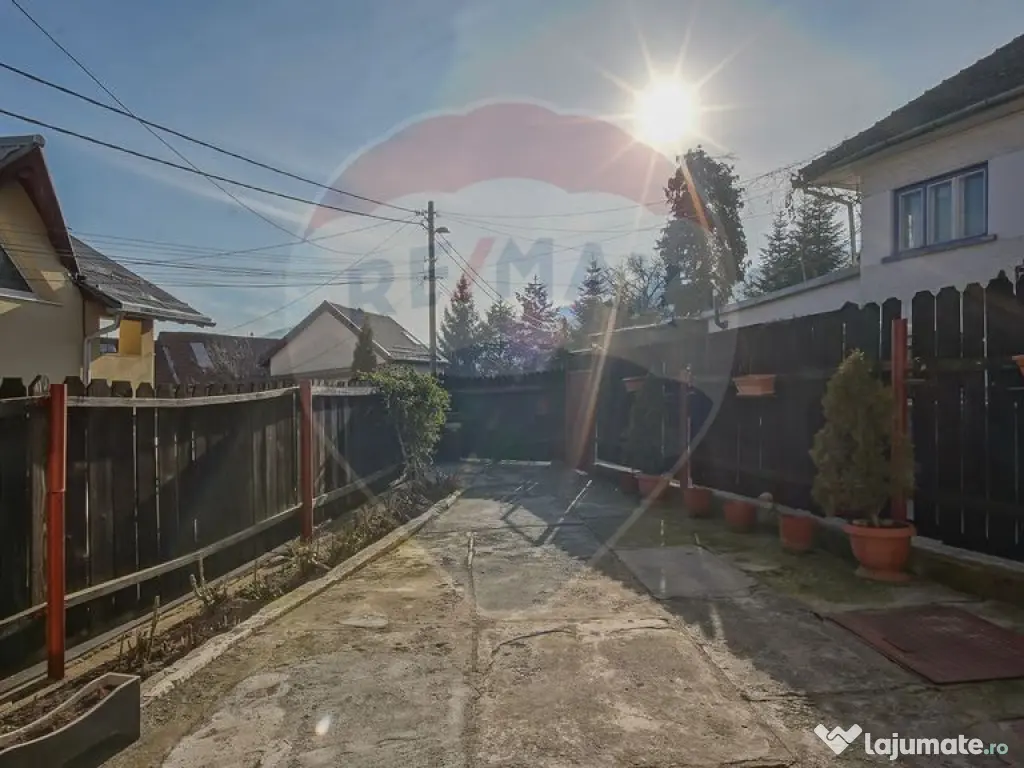 Casă spațioasă și practică, aproape natură si oraș... 