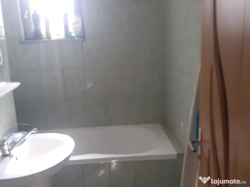 Dau Spre Vânzare Apartament Orșova 4 Camere