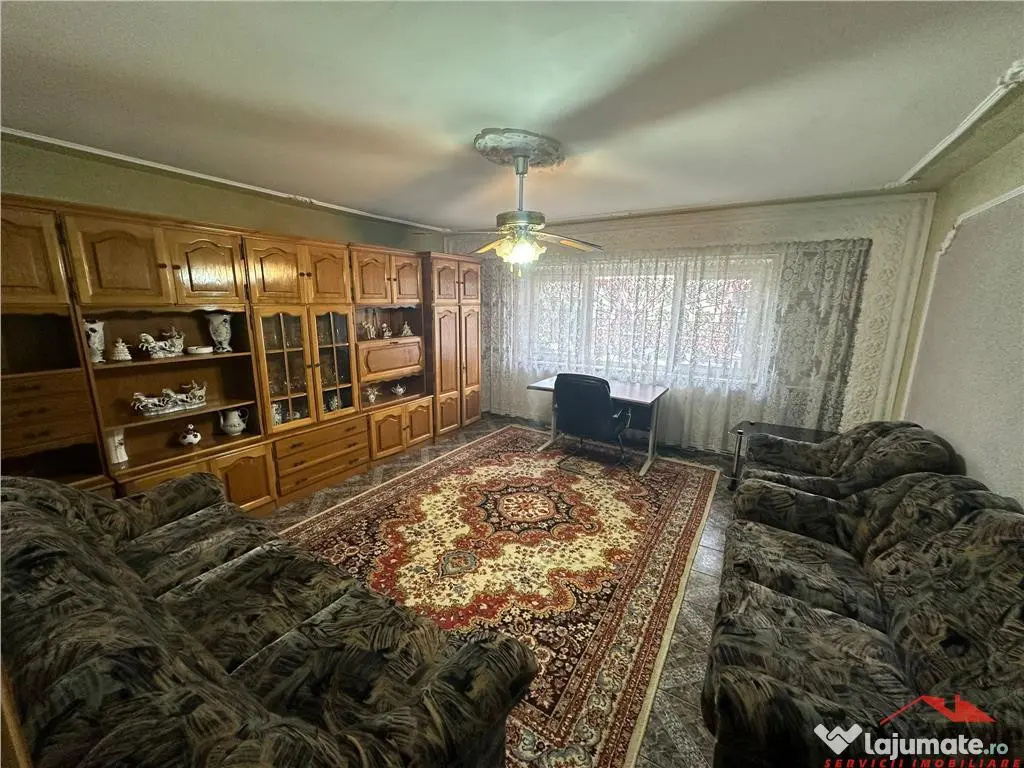 Apartament cu 3 camere de , str Petre Liciu, 73 mp ,etaj P/3 