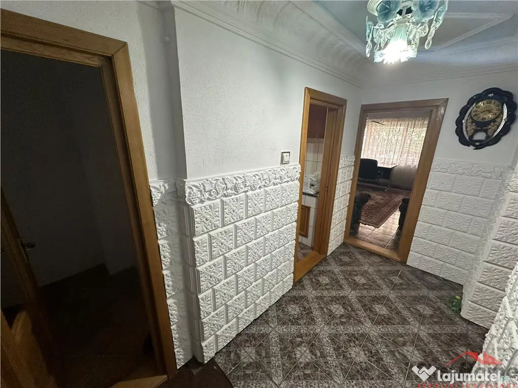 Apartament cu 3 camere de , str Petre Liciu, 73 mp ,etaj P/3 