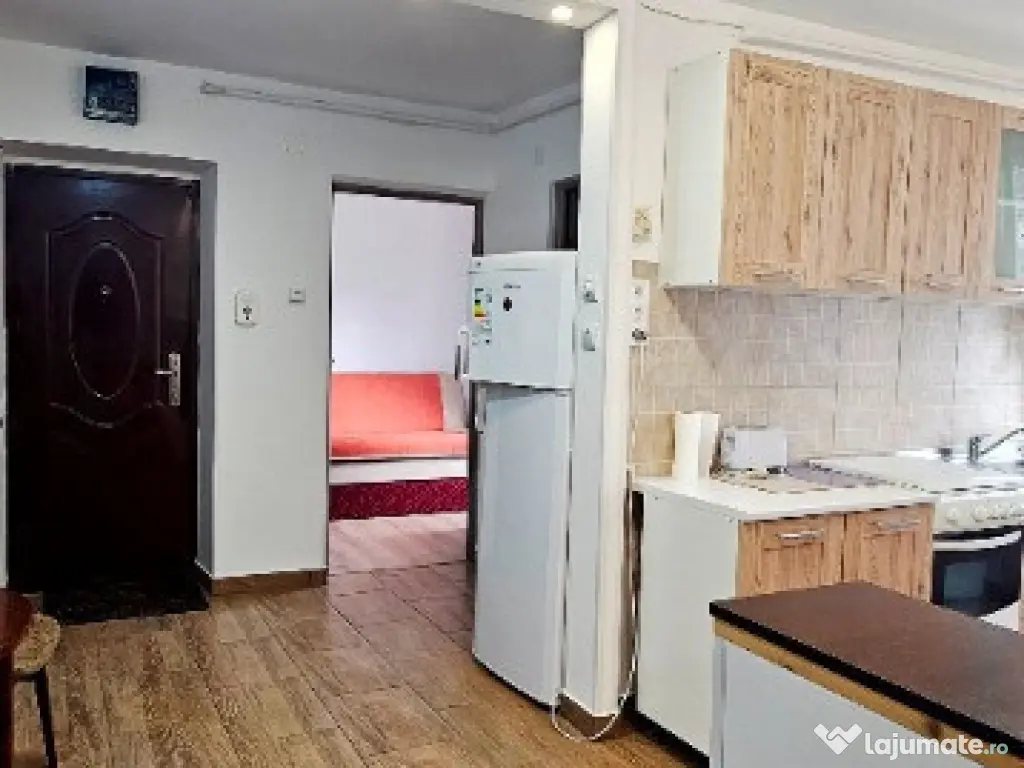 Apartament 2 camere decomandate, etaj 1, mobilat,utilat, boxa,Precista 