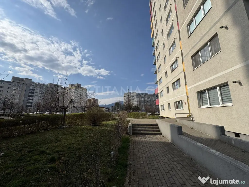 Apartament 2 camere modern, bloc nou, zona Garii, parcare... 